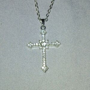 NWOT Women's Sterling Silver Diamond Cross Necklace